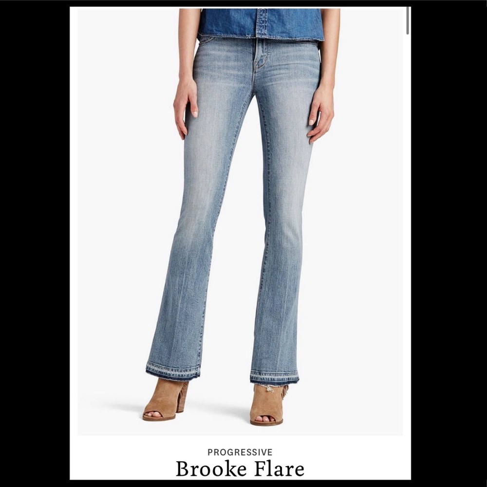 🌟LUCKY BRAND BROOKE FLARE JEANS SIZE 25🌟